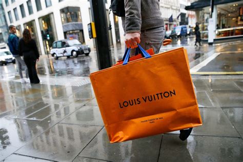 louis vuitton paris rive gauche.